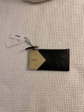 Thacker Leather Zip Card Wallet in Black and Beige